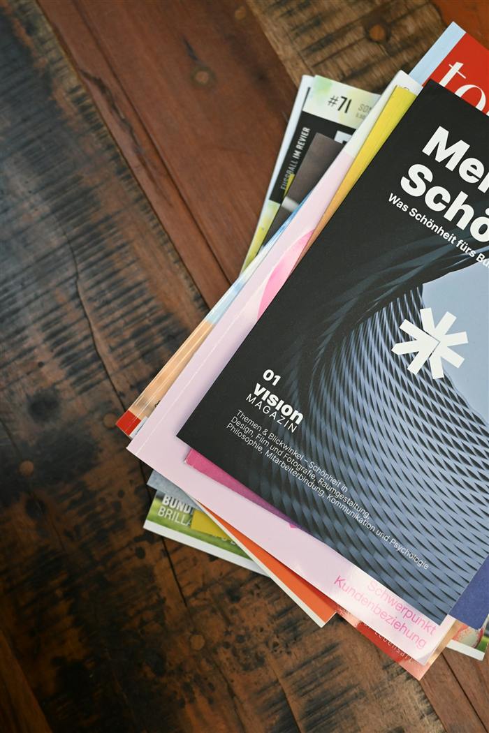 Catálogos e revistas impressas
